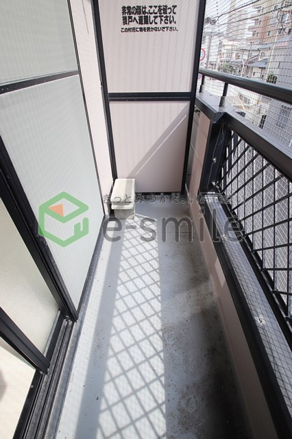 バルコニー　バルコニーがあります