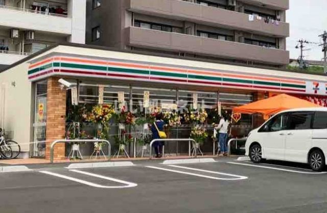 コンビニ　セブンイレブン 仙台泉区役所前店（コンビニ）まで351m