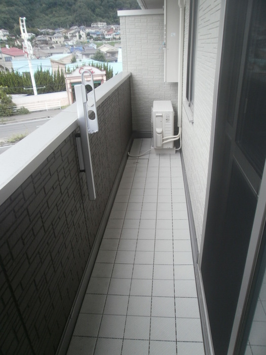 バルコニー　お洗濯にも便利なバルコニー付き