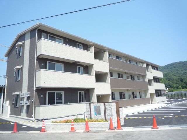 建物外観　外観は落ち着いています