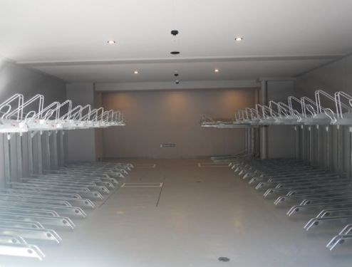 駐車場　駐輪場