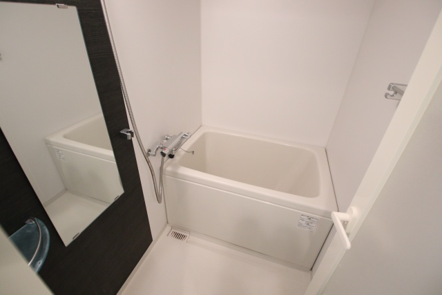 バス・シャワールーム　※別室の参考写真の為、現況優先です。