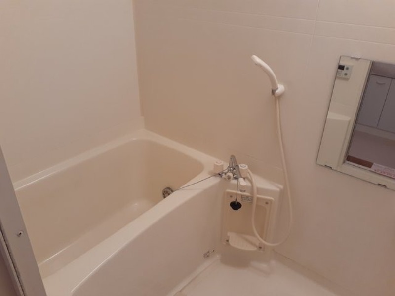 バス・シャワールーム　図面と現状に相違がある場合には現状を優先