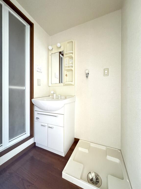 バス・シャワールーム　洗面所