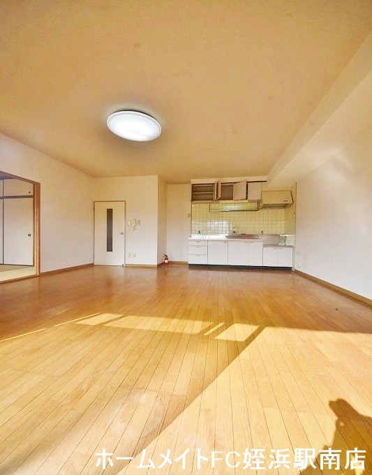 居室・リビング　★日当たり良好で明るい室内♪★参考写真