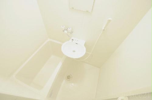 バス・シャワールーム　設備・仕様は号室により異なる為、現況を優先致します。