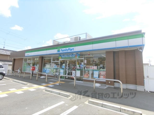 コンビニ　ファミリーマート市辺南垣内店（コンビニ）まで600m