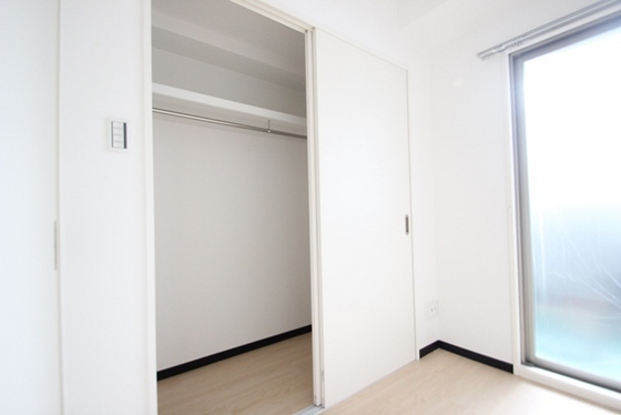 収納　※別部屋の写真です