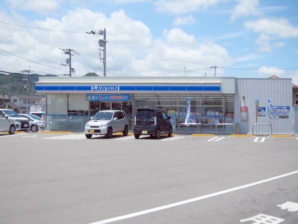 コンビニ　ローソン東かがわ土居店（コンビニ）まで800m