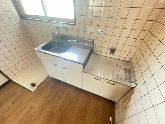 キッチン　※別号室の写真を使用しております。