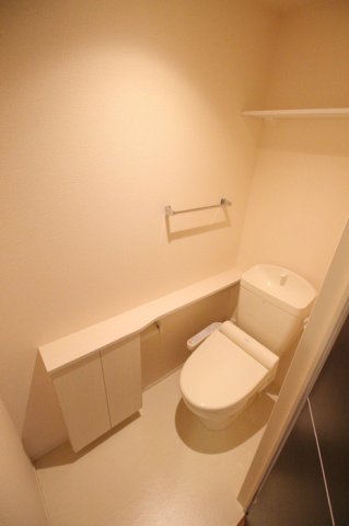 トイレ　落ち着いたトイレです