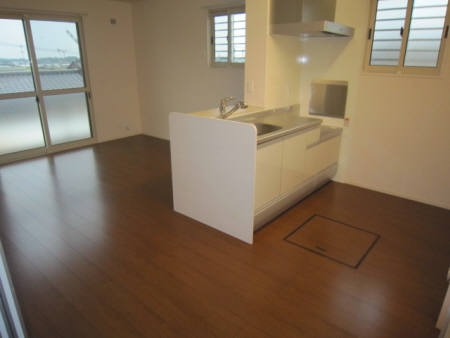 居室・リビング　こちらのリビングで趣味の時間をお楽しみください