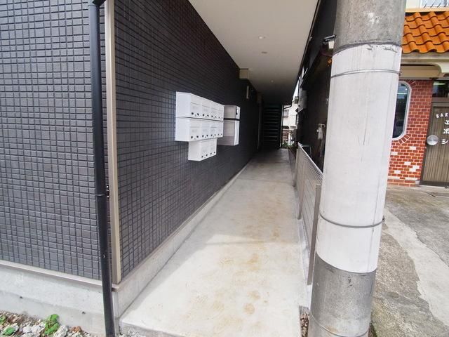 エントランス　★お部屋探しは株式会社タウンハウジング東京まで★