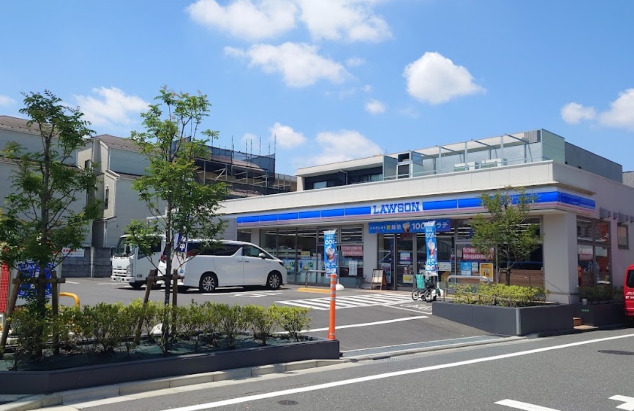 コンビニ　ローソン練馬中村南一丁目店（コンビニ）まで212m