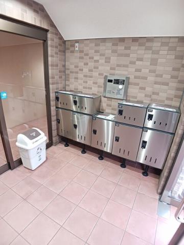 エントランス　駐車場