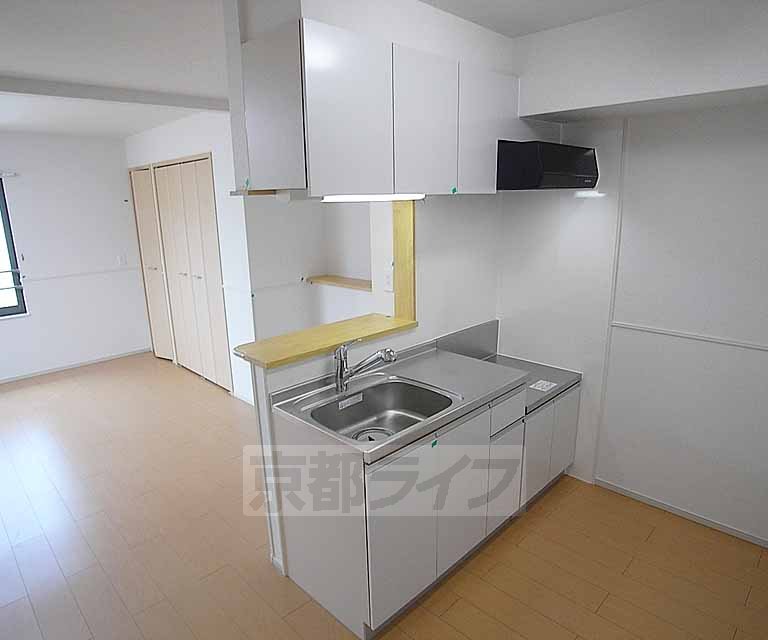 キッチン　広いキッチンスペース。