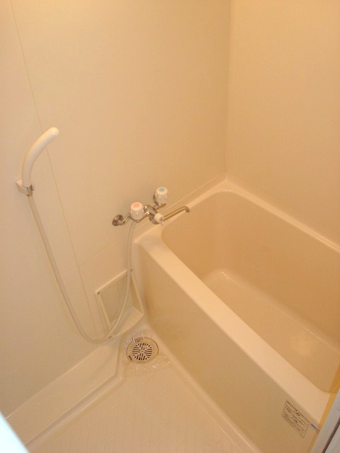 バス・シャワールーム　ゆったり過ごせるお風呂です