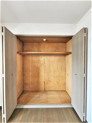 収納　洋室（約4.7畳）のクロゼット　※2023年6月撮影