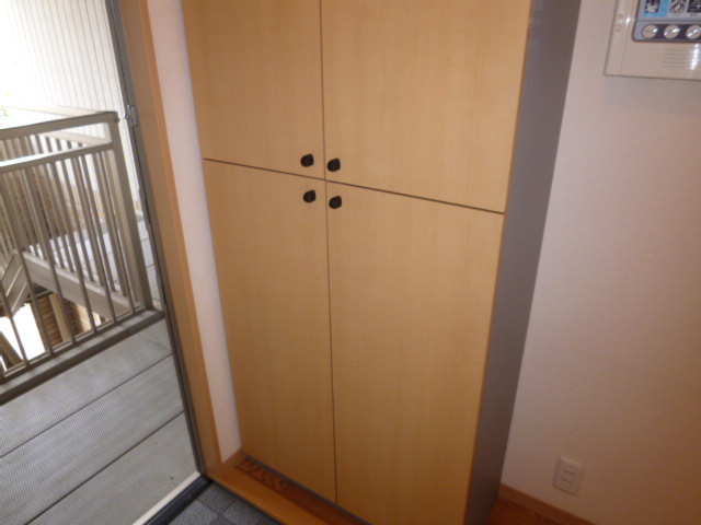 玄関　シューズボックス