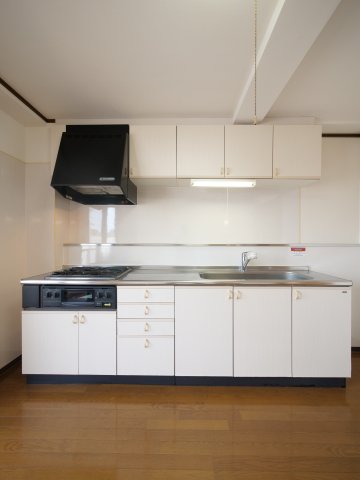 キッチン　※写真は別の部屋のものです。