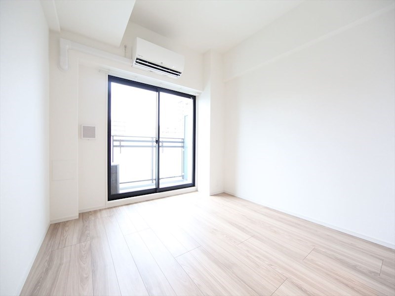 居室・リビング　洋室7.0帖　クローゼット付（収納充実してます）