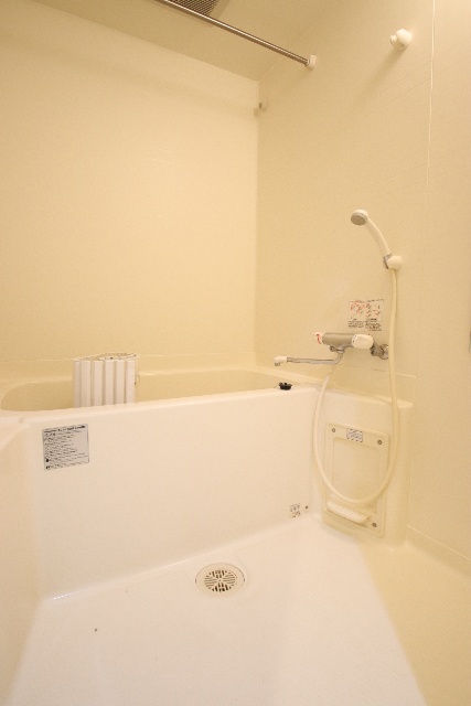 バス・シャワールーム　※別室の参考写真の為、現況優先です。