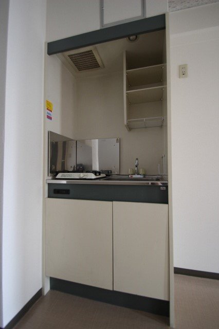 キッチン　同物件別室です。
