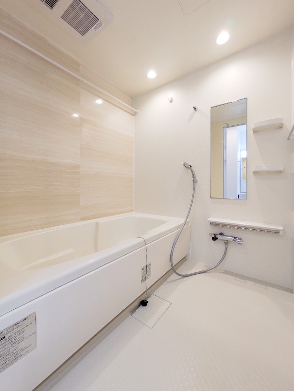 バス・シャワールーム　図面と現状に相違がある場合には現状を優先