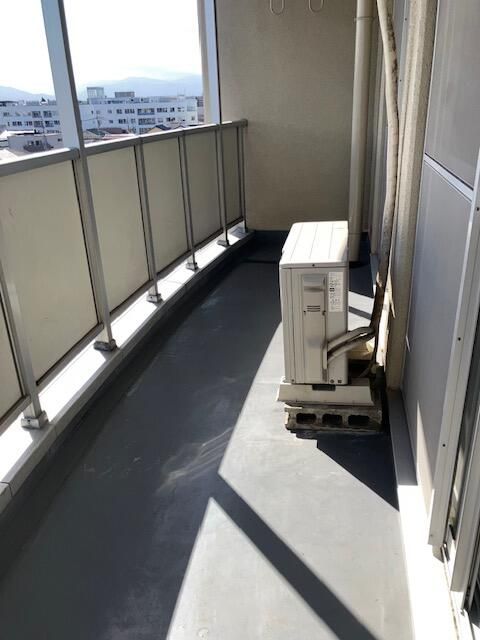 バルコニー　外からの目が気にならないバルコニーで洗濯物が干せます