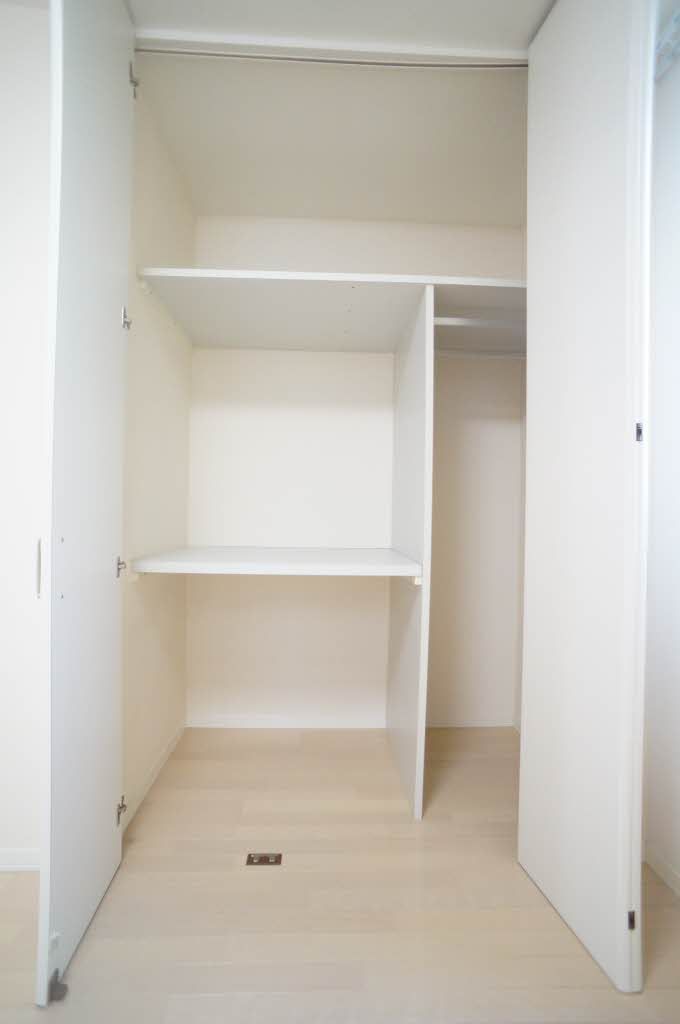 収納　洋室収納