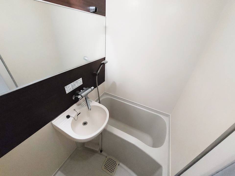 バス・シャワールーム　浴室