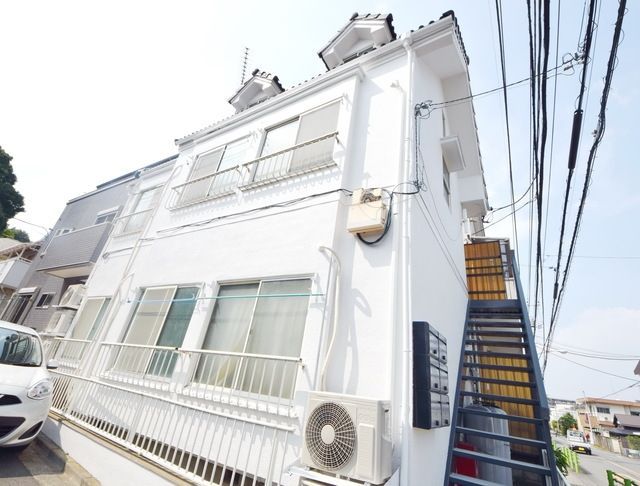 建物外観　★陽当たり良好・ロフト付きの物件です★