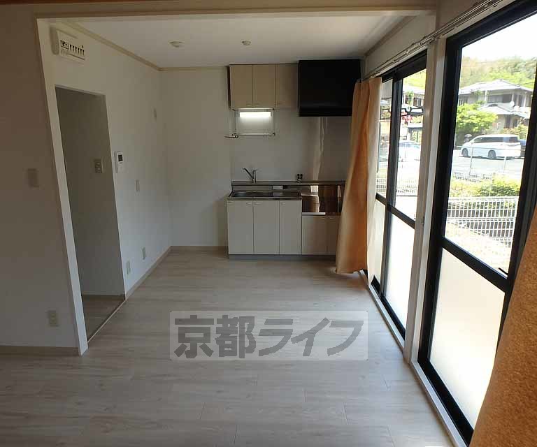 居室・リビング　広々としたリビングです