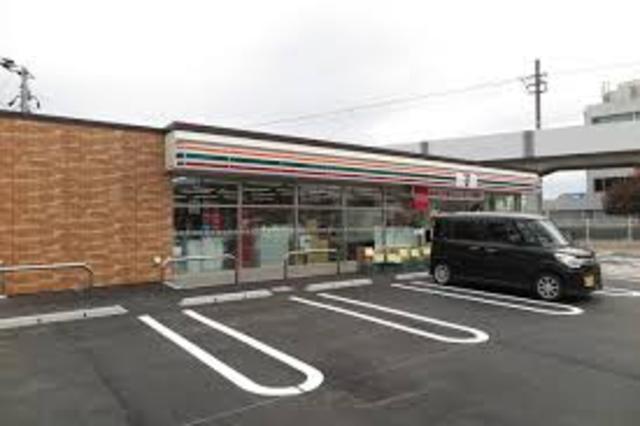 コンビニ　セブンイレブン　姫路京口店（コンビニ）まで335m