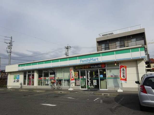 コンビニ　ファミリーマート桑名増田店（コンビニ）まで750m