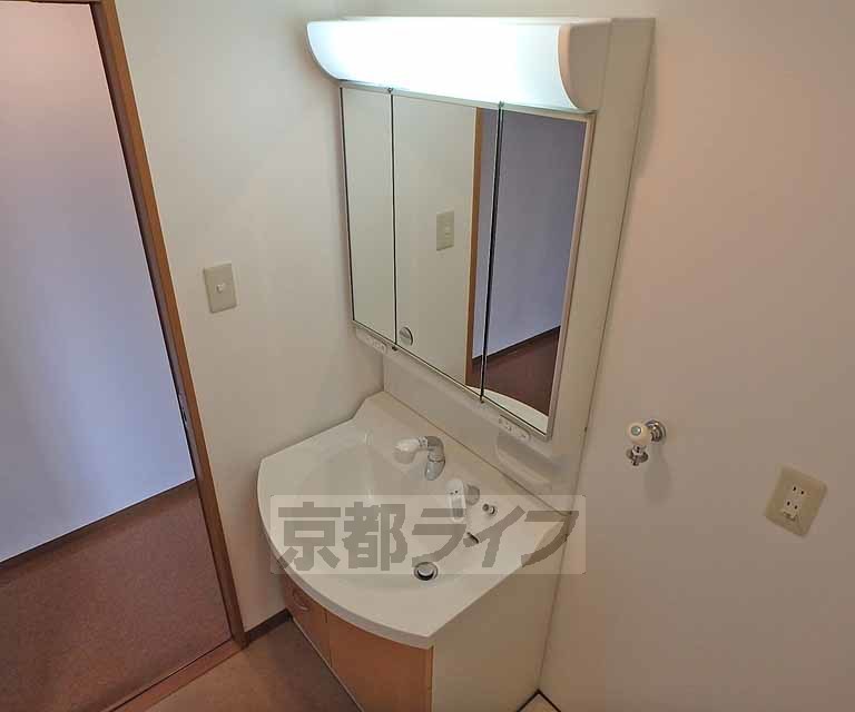 洗面設備　洗面所です