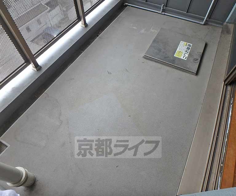 バルコニー　広々としたバルコニーです