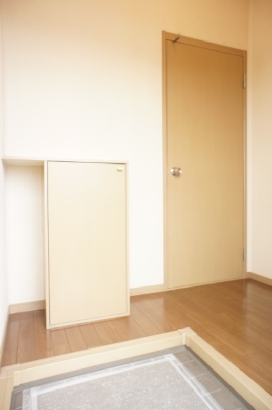 玄関　図面と現状に相違がある場合には現状を優先