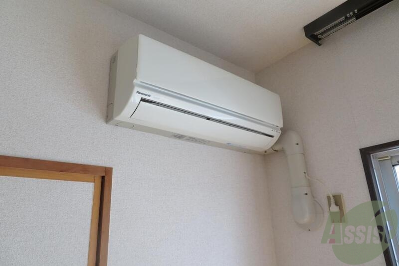 その他設備　エアコン無しでは最近の夏は越せないですね。