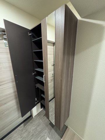 玄関　シューズボックス