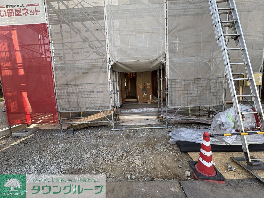 エントランス　駐車場