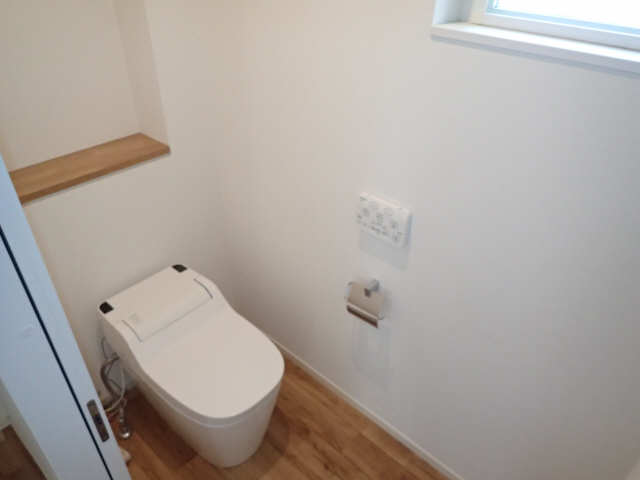 トイレ　シャワー付きトイレ（１Ｆ）