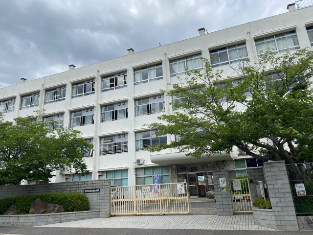 小学校　広島市立落合東小学校（小学校）まで1000m