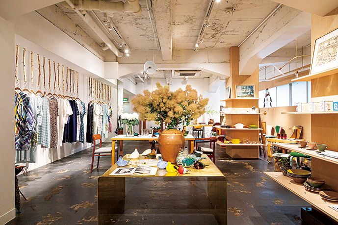 ショッピングセンター　mina perhonen elava(ミナ ペルホネン エ（ショッピングセンター）まで32m