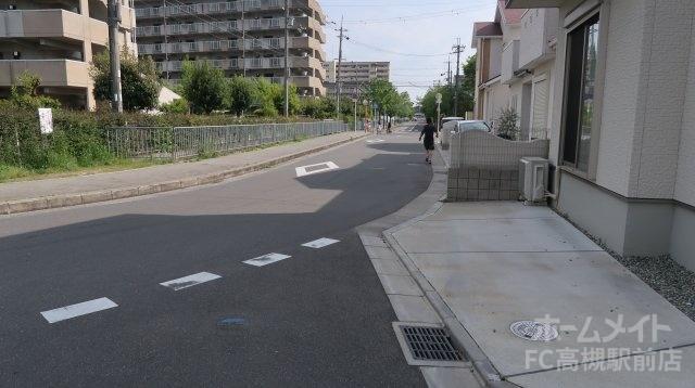 その他　前面道路（その他）まで1m