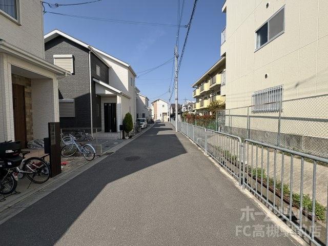 その他　前面道路（その他）まで1m