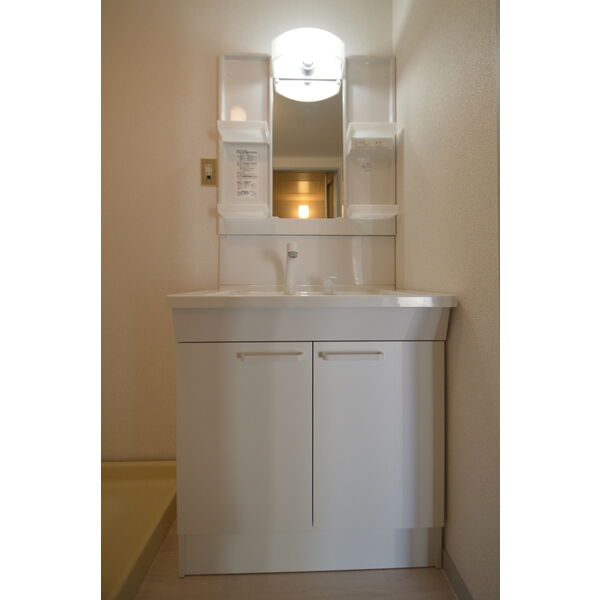 洗面設備　※別号室の参考写真の為、原状優先です。