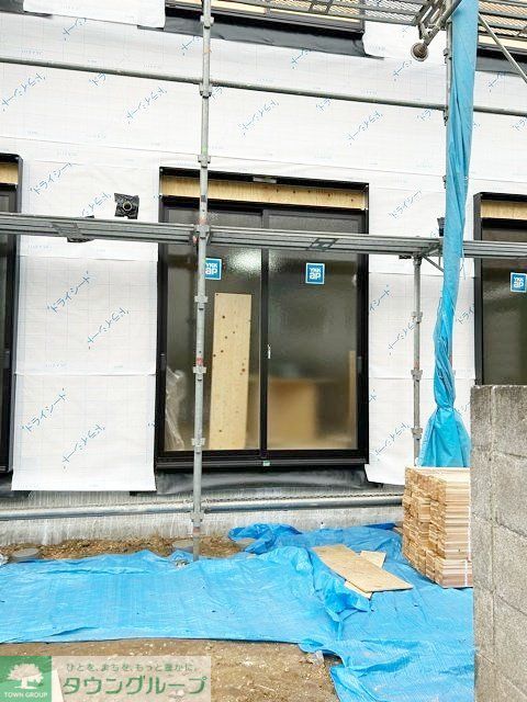 居室・リビング　エントランス