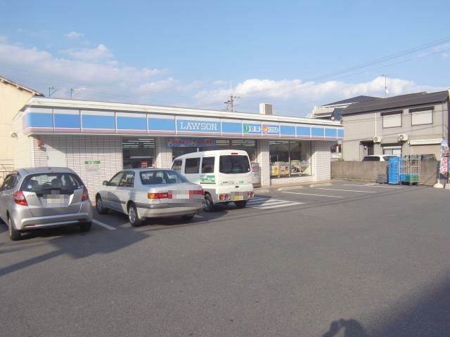 コンビニ　ローソン南貴崎店（コンビニ）まで586m