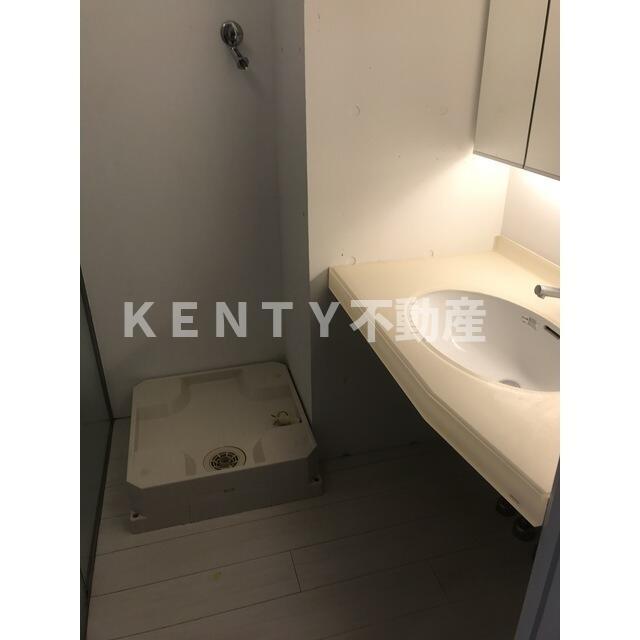 洗面設備　コンパクトで使いやすい洗面所